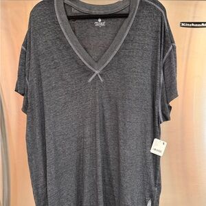 Free People Women’s Heather Gray V-Neck Short Sleeve Tee